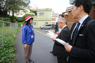 市民ガイドによる説明