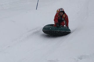 タイヤチューブそり