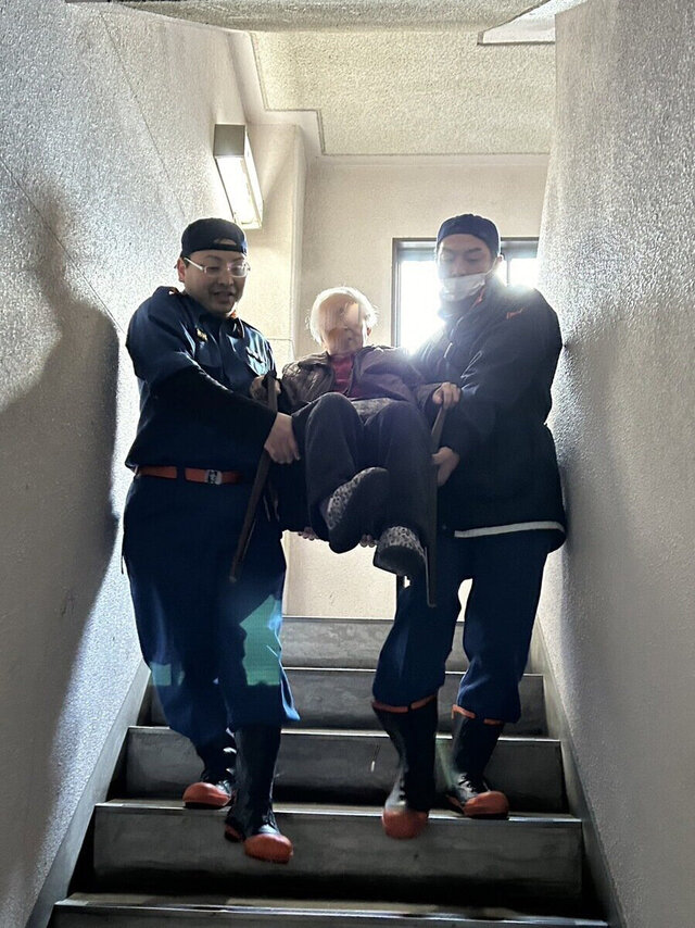 消防団の救助活動