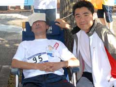 ダウンしているうちに野上君と2ショット