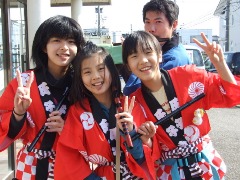 いつも元気な笛3人娘