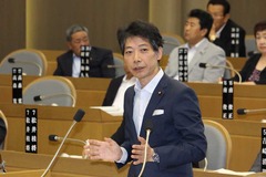 質問する鋪田（平成26年6月議会）